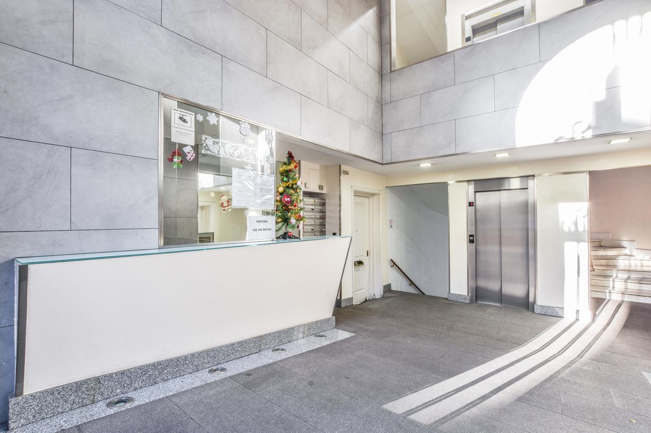 Smart Plaza De Las Cortes Διαμέρισμα Μαδρίτη Εξωτερικό φωτογραφία